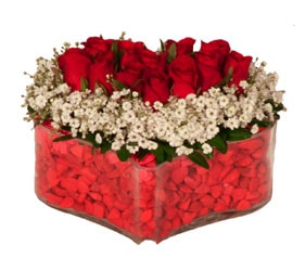 Ankara Eryaman Çankaya Çiçekçi firma ürünümüz Kalp içinde gül çiçekleri Ankara çiçek gönder firması şahane ürünümüz