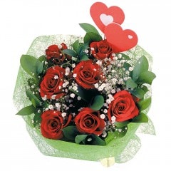 Ankara Eryaman internetten çiçek satışı 7 adet kırmızı gül ve 2 adet kalp çubuk